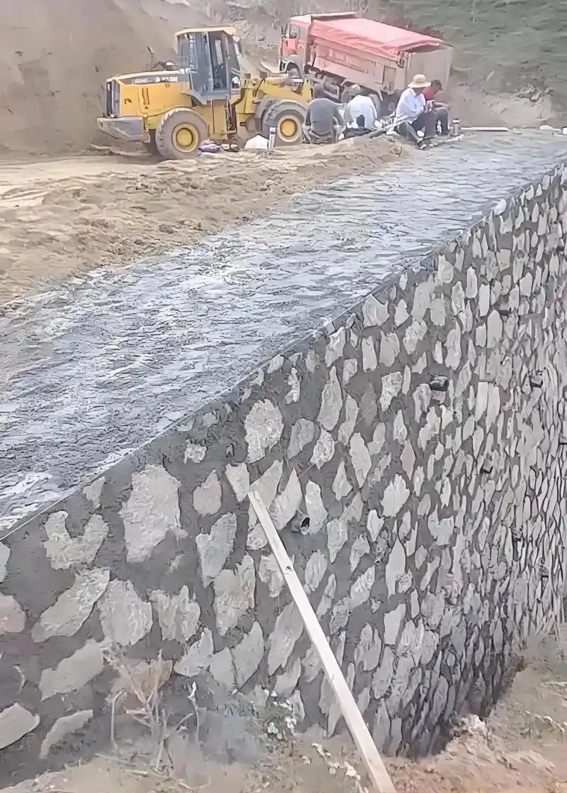 开封顺河回族区边坡加固